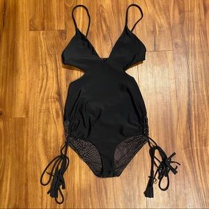 acacia greece one piece